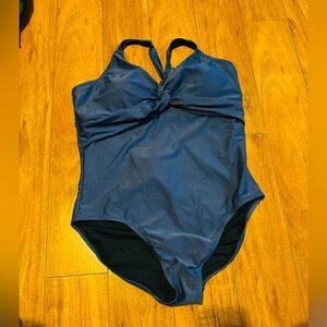 NWT UNIVERSAL STANDARD women swimming One piece
